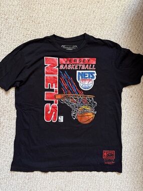 Mitchell & Ness Nets Black Graphic Basketball T-Shirt